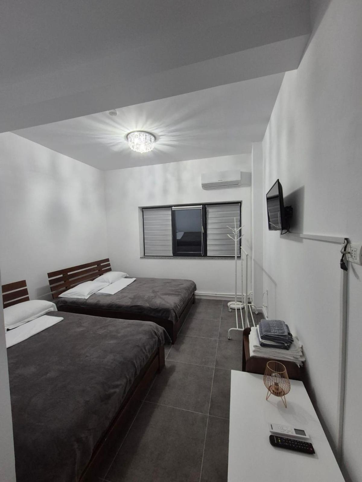 Casa De Vacanta Larisa Novaci-Străini Buitenkant foto